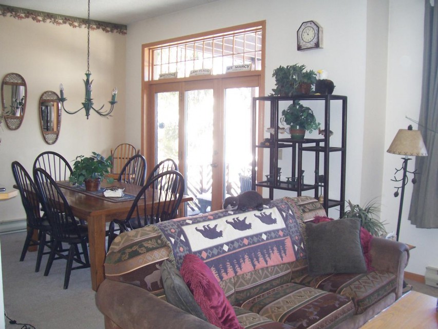 The dining room area, open to the deck!