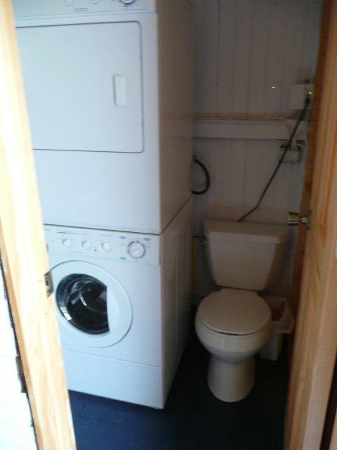 1/2 bath with washer/dryer