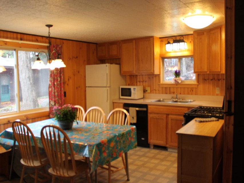 Roaring Brook kitchen with dishwasher